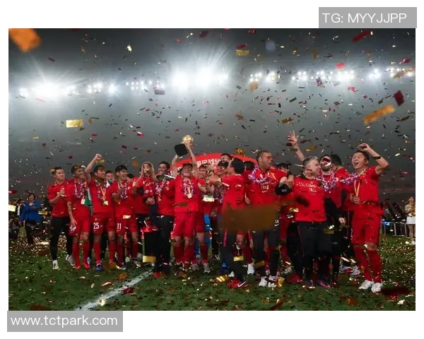 上港与恒大激战成平局2比2精彩回放视频分享